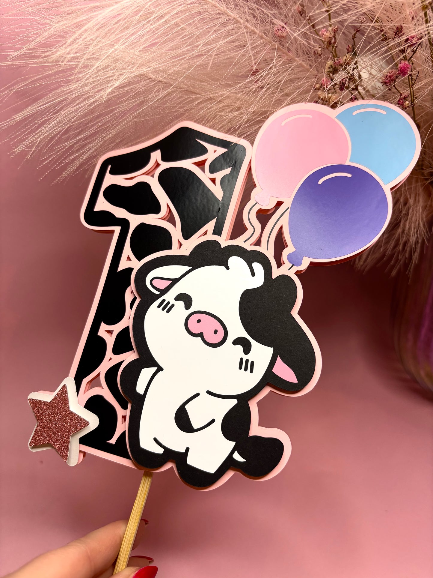 Topper 3D na tort - Krowa z cyfrą i balonikami