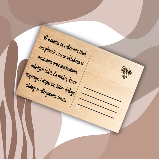 Życzenia dla nauczyciela na drewnianej kartce okolicznościowej