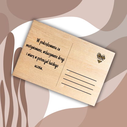 życzenia na drewnianej pocztówce na dzień nauczyciela